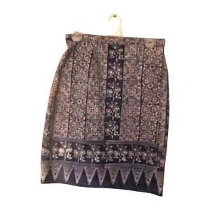 BLUE FLORAL PATTERN SKIRT WRAP SMALL 14" WAIST